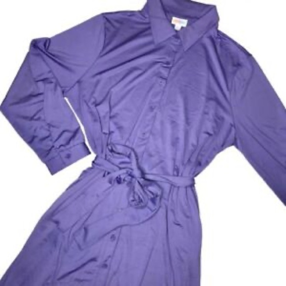 Small lavender LuLaRoe Ellie shirt dress. NWT